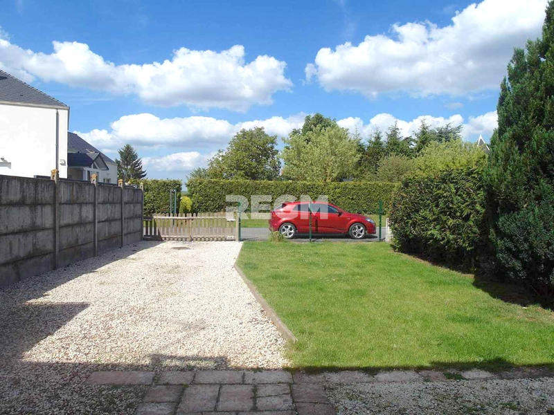 Maison - 240 m² - 12 pièces