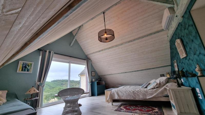 Maison - 330 m² - 16 pièces