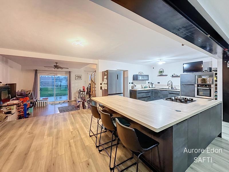 Maison - 160 m² - 5 pièces