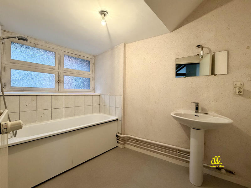 Appartement - 50 m² - 4 pièces