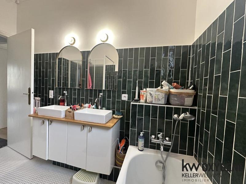 Appartement - 159 m² - 6 pièces