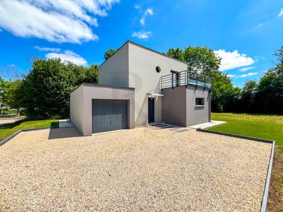 Maison - 85 m² - 3 pièces