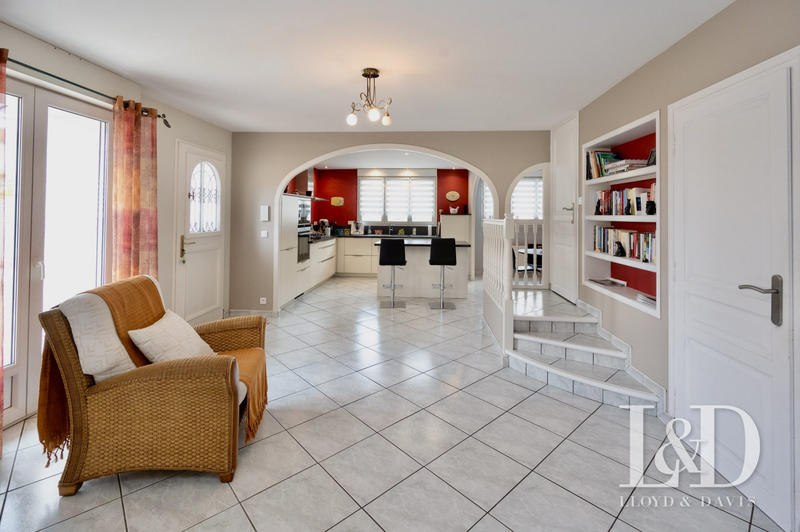 Maison ancienne - 205 m² - 7 pièces