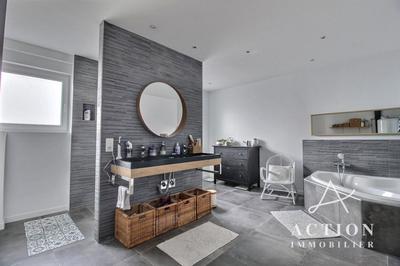 Maison - 155 m² - 5 pièces