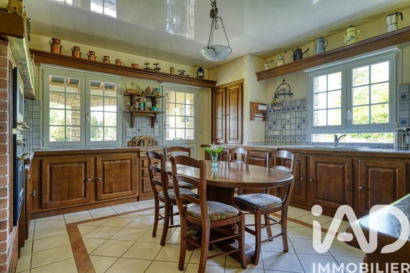 Maison - 290 m² - 8 pièces