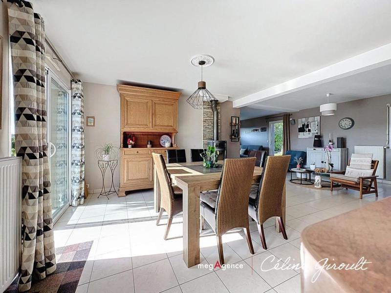 Pavillon - 120 m² - 6 pièces