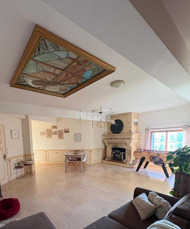 Appartement - 151 m² - 5 pièces