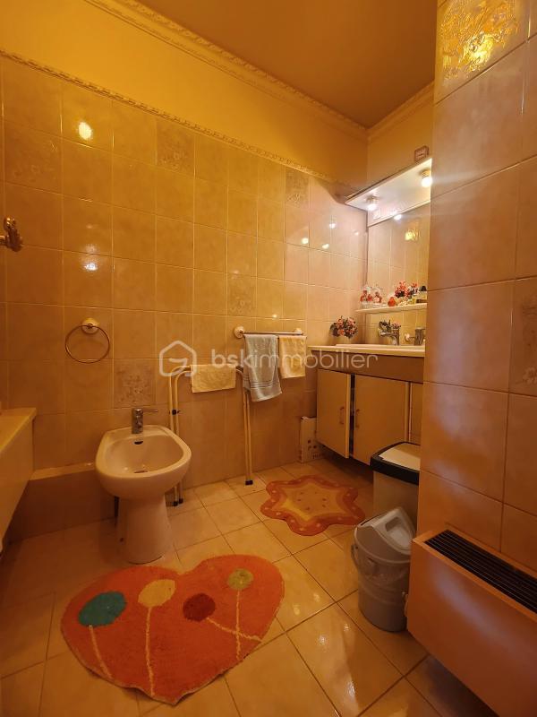 Appartement - 92 m² - 5 pièces