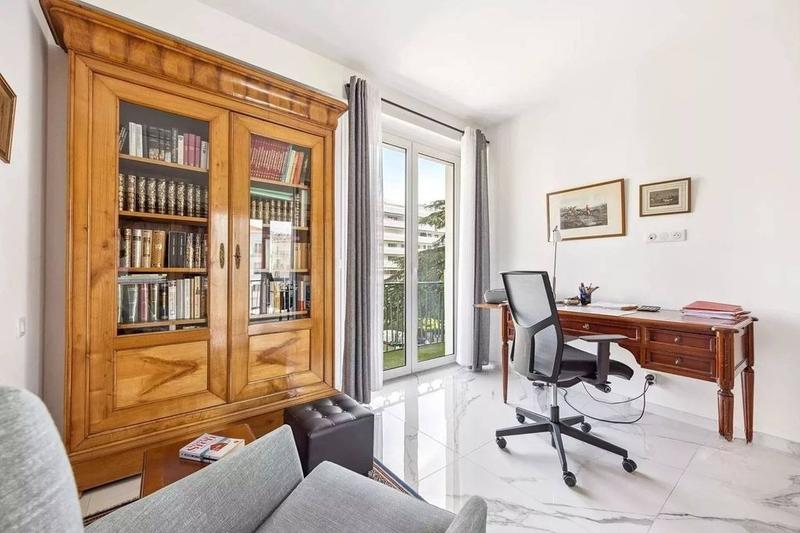 Appartement - 110 m² - 4 pièces