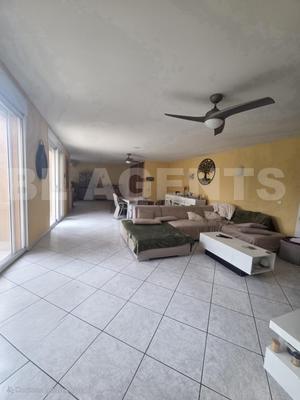 Maison traditionnelle - 128 m² - 6 pièces