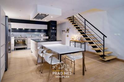 Duplex - 144 m² - 6 pièces