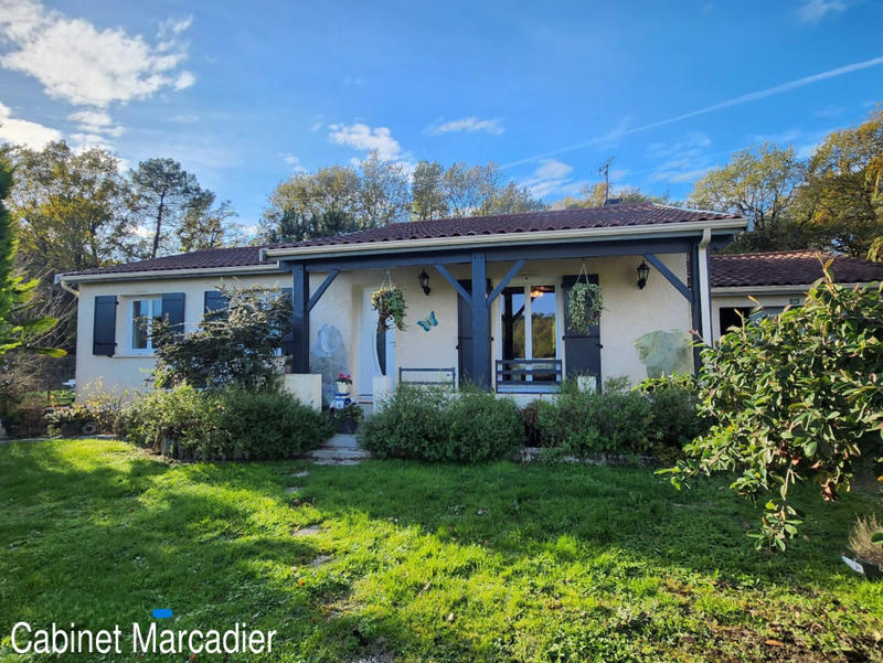 Maison - 90 m² - 5 pièces