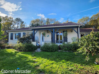 Maison - 90 m² - 5 pièces