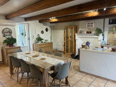 Maison - 136 m² - 4 pièces