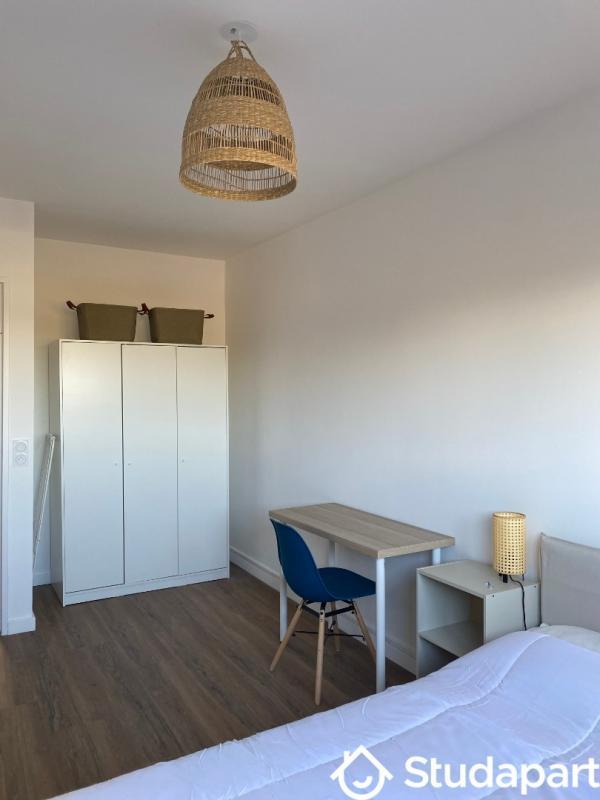 Chambre - 12 m² - 1 pièce