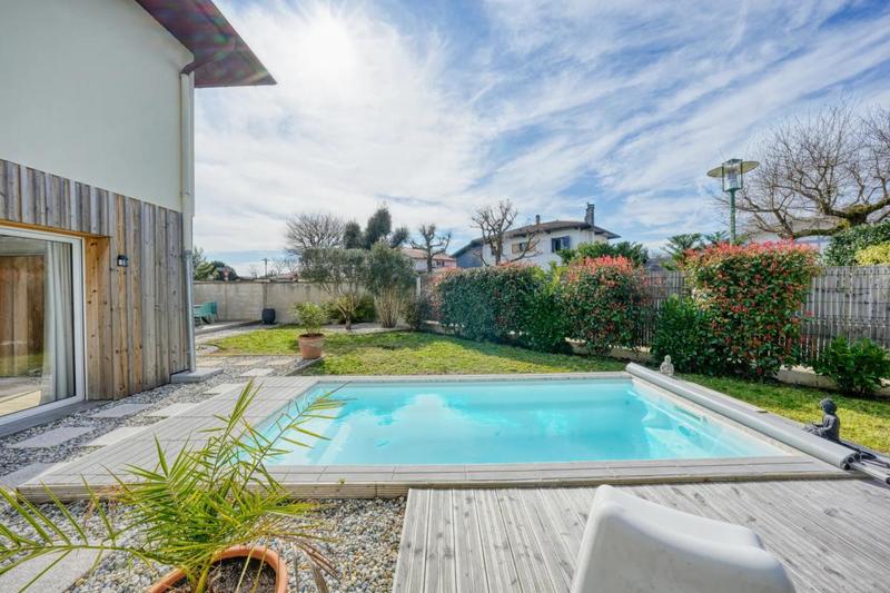 Maison - 190 m² - 7 pièces