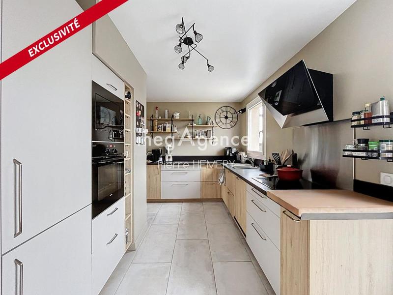 Appartement - 110 m² - 4 pièces