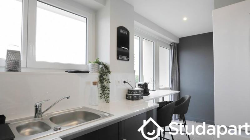 Chambre - 10 m² - 1 pièce