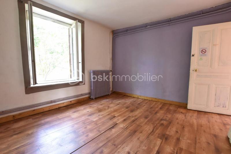 Appartement - 242 m² - 7 pièces