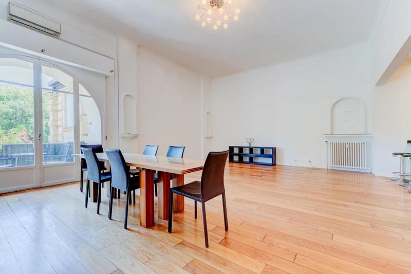 Appartement - 171 m² - 4 pièces