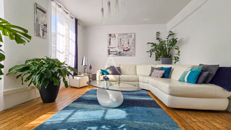 Maison - 165 m² - 10 pièces