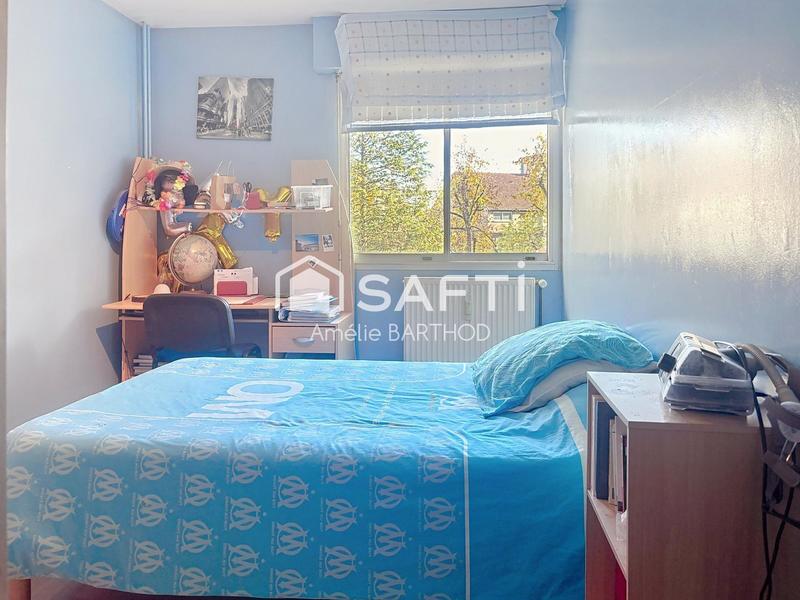 Appartement - 100 m² - 5 pièces