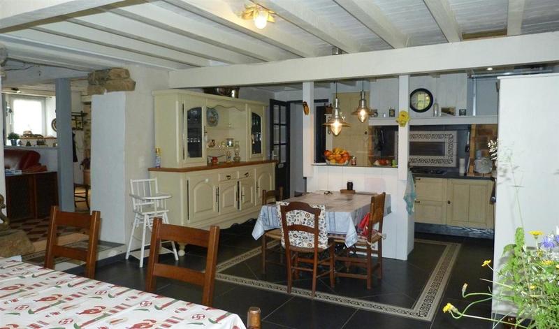 Maison - 185 m² - 8 pièces