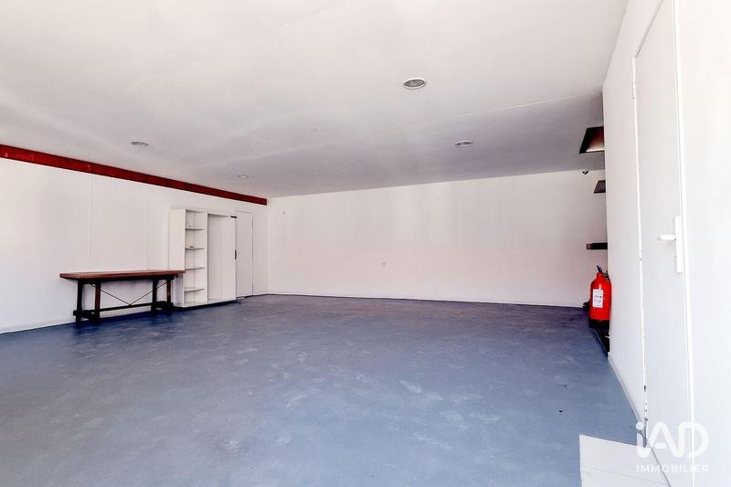 Local commercial - 930 m²