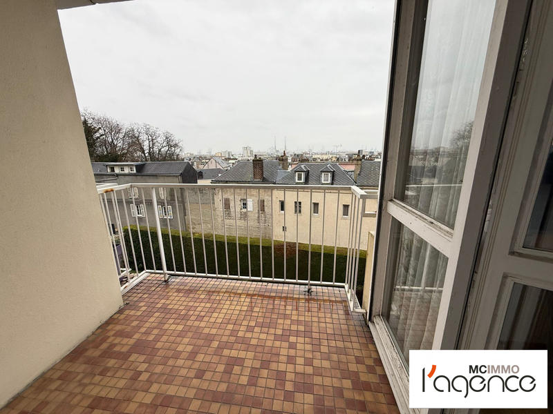 Appartement - 80 m² - 4 pièces