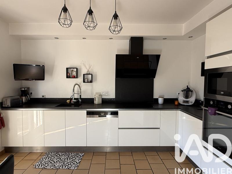 Maison - 145 m² - 5 pièces