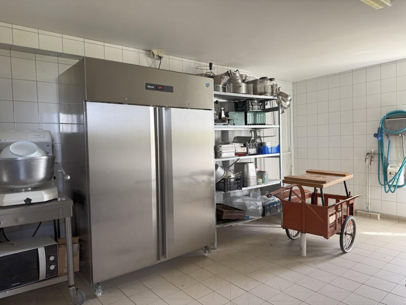 Maison - 410 m² - 9 pièces