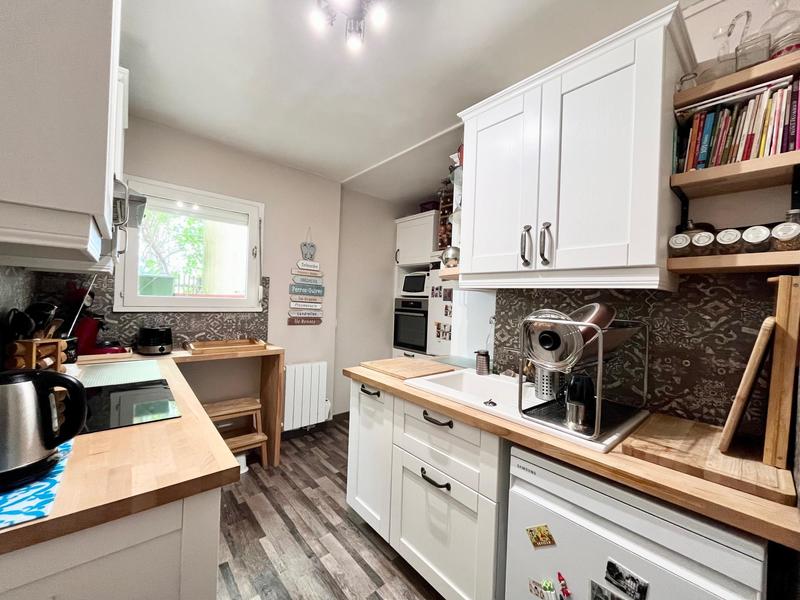 Appartement - 99 m² - 6 pièces