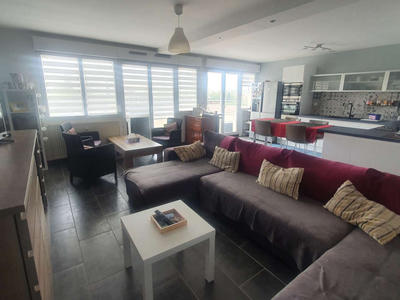 Appartement - 80 m² - 5 pièces