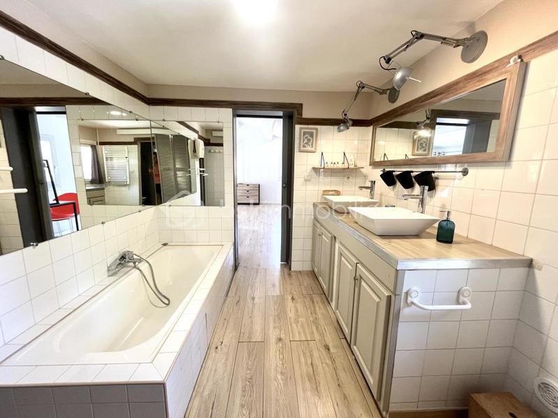 Maison d'architecte - 282 m² - 10 pièces