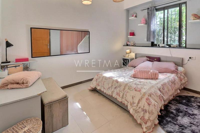 Maison de village - 225 m² - 9 pièces