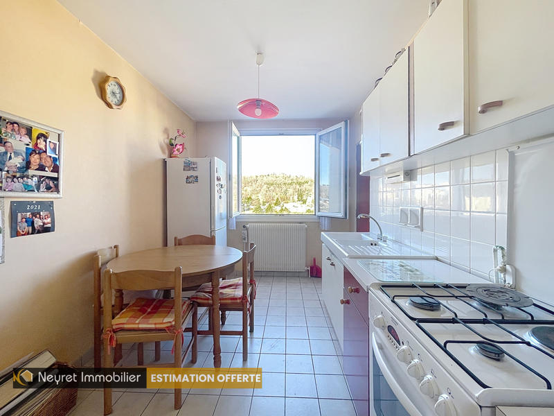 Appartement - 77 m² - 4 pièces