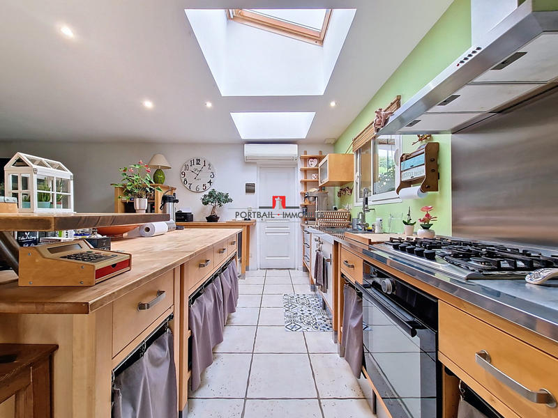 Maison - 98 m² - 4 pièces