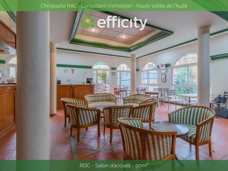 Maison - 670 m² - 13 pièces