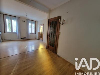 Maison - 140 m² - 7 pièces