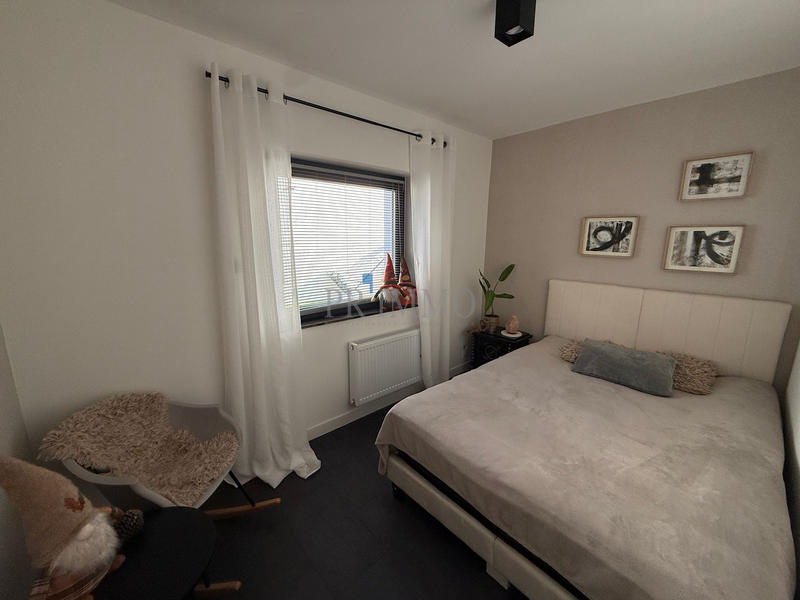 Maison - 163 m² - 7 pièces