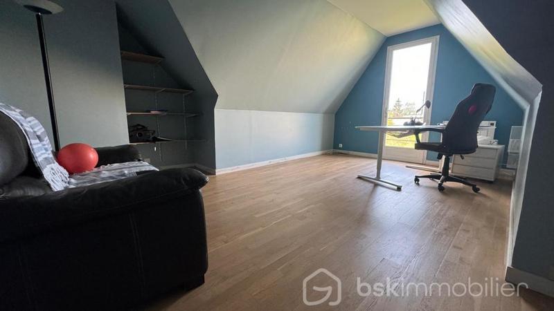 Maison traditionnelle - 150 m² - 6 pièces