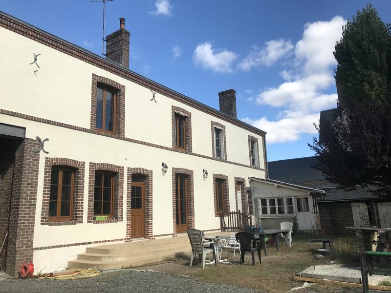 Maison de village - 160 m² - 8 pièces