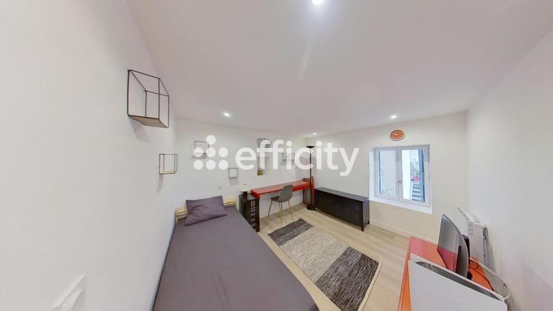 Maison - 90 m² - 6 pièces