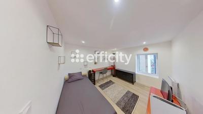 Maison - 90 m² - 6 pièces