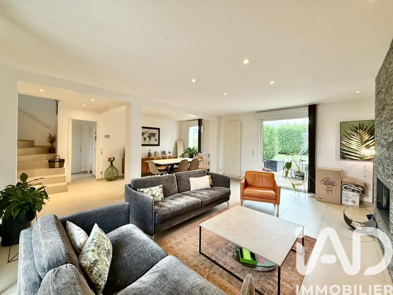 Maison - 166 m² - 6 pièces