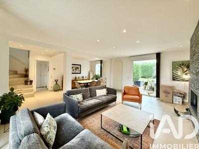 Maison - 166 m² - 6 pièces