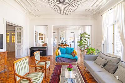 Appartement - 221 m² - 5 pièces