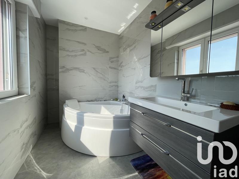 Maison de village - 191 m² - 7 pièces