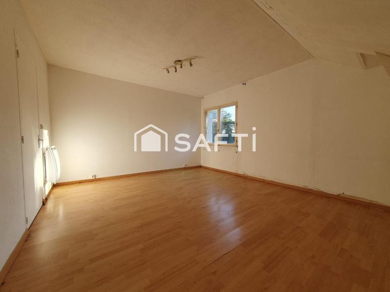 Maison - 202 m² - 9 pièces