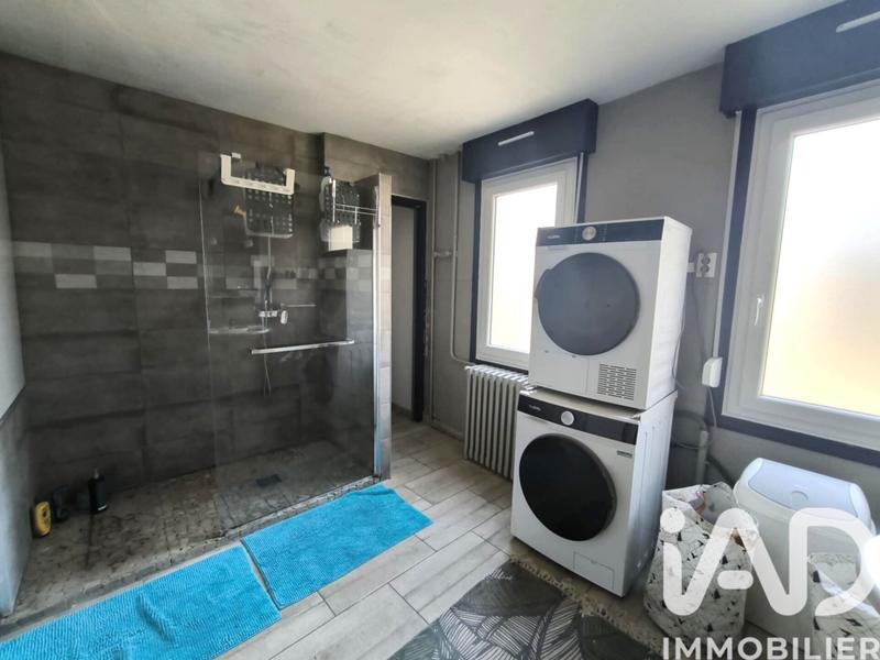 Maison - 180 m² - 7 pièces